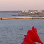 アパート Riccio Di Mare - Large And Bright Flat On The Sea シラクーサ
